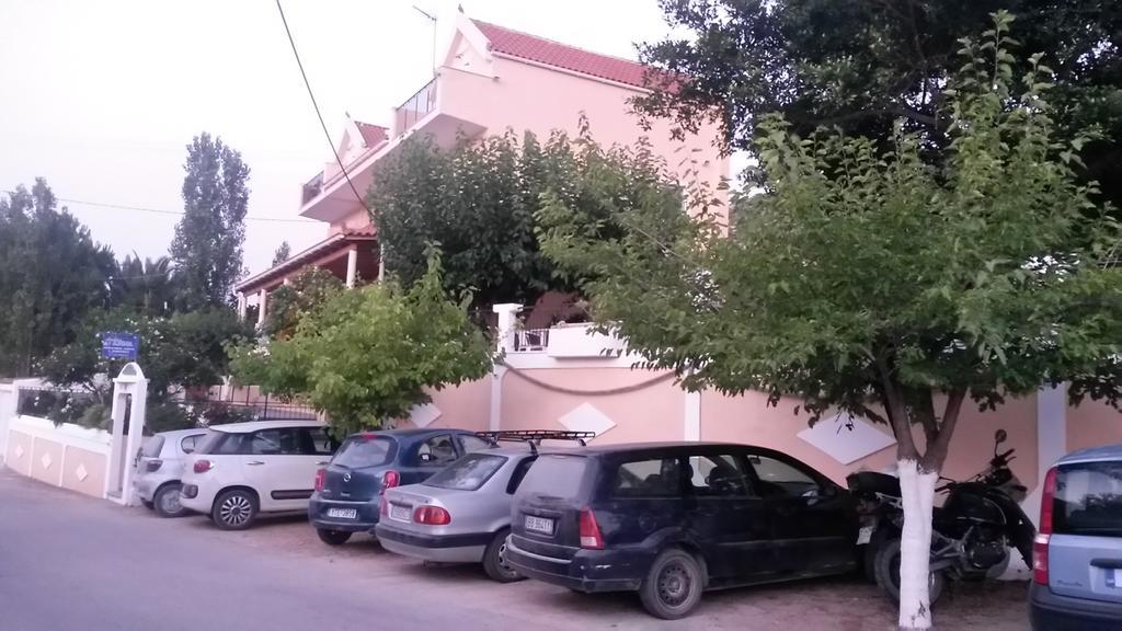 Anna Studios Zóla Екстериор снимка
